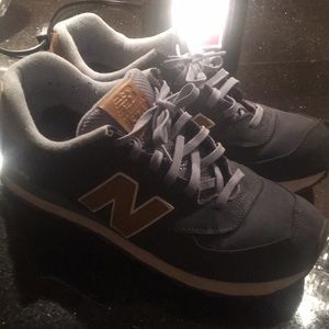 New balance shoes